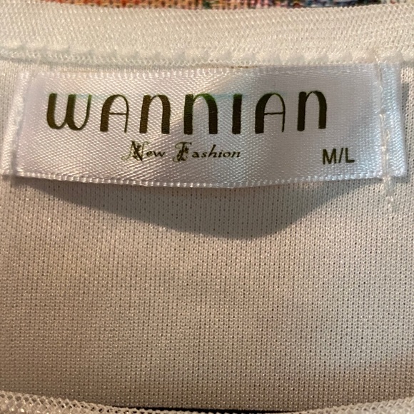 Elegant White Lace Sleeveless Top - Picture 2 of 4